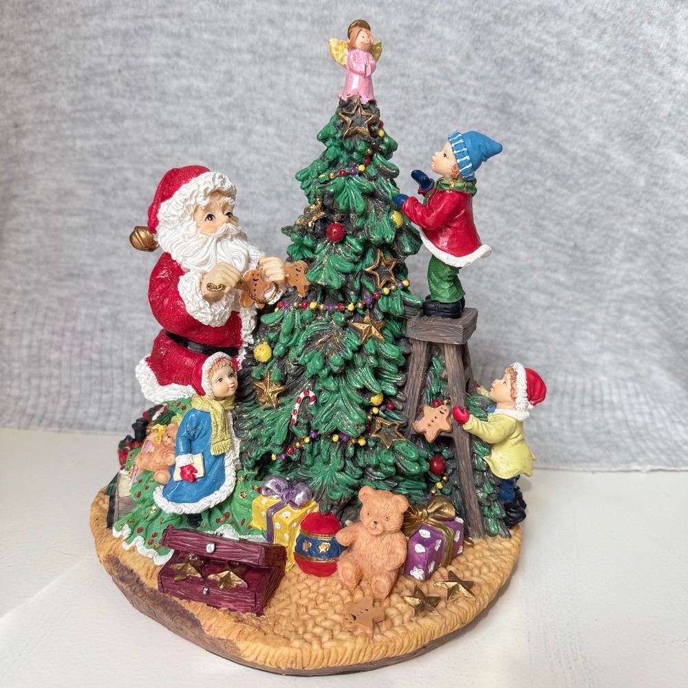 Four Star Santa Trims The Tree Christmas Large Figurine Resin Holiday Decor